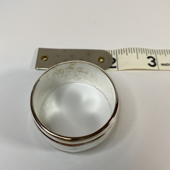Silver Napkin Ring Set - Picture 3 of 5